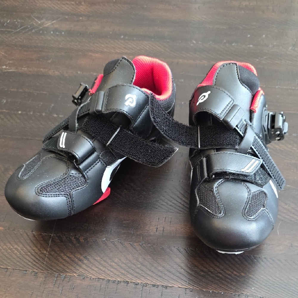 Peloton Shoes Size 7 (Size 38)
